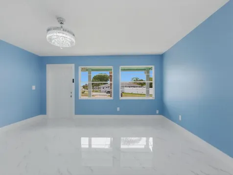 5669 S 35th Court Greenacres FL 33463
