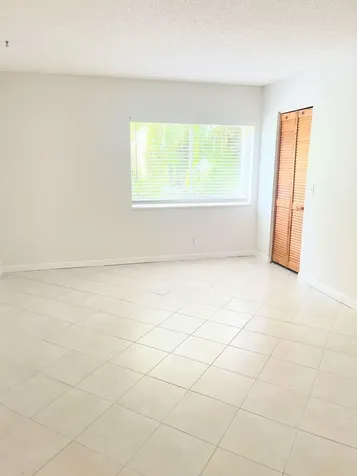 5971 La Pinata Boulevard Greenacres FL 33463