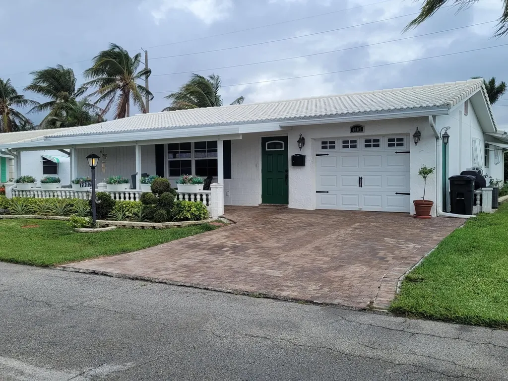 1907 SW 16th Avenue Boynton Beach FL 33426