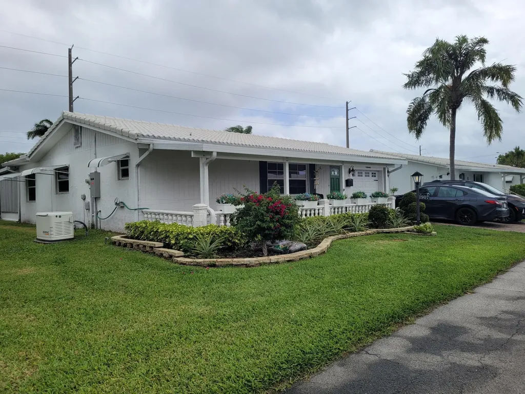 1907 SW 16th Avenue Boynton Beach FL 33426