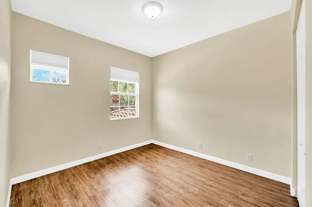8035 NW 127th Lane Parkland FL 33076