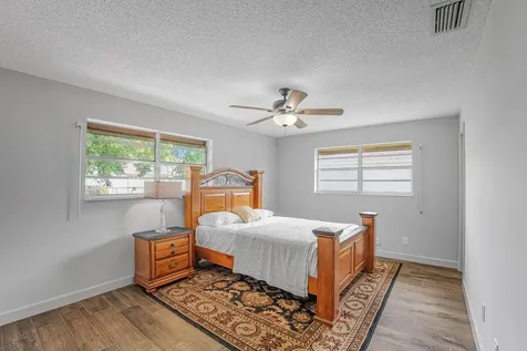 549 SW Buswell Avenue Port St Lucie FL 34983