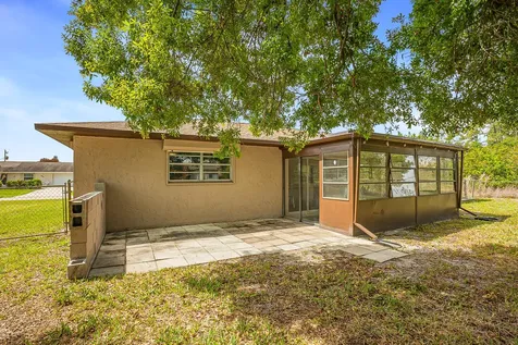 549 SW Buswell Avenue Port St Lucie FL 34983