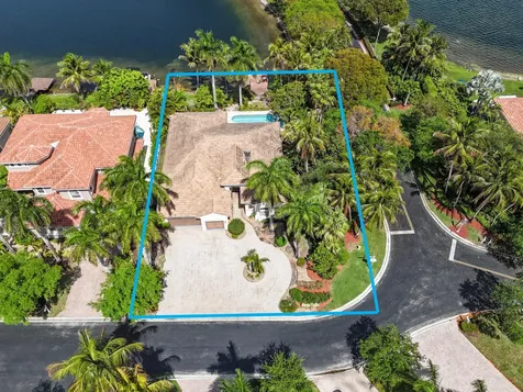 713 NW 123rd Drive Coral Springs FL 33071