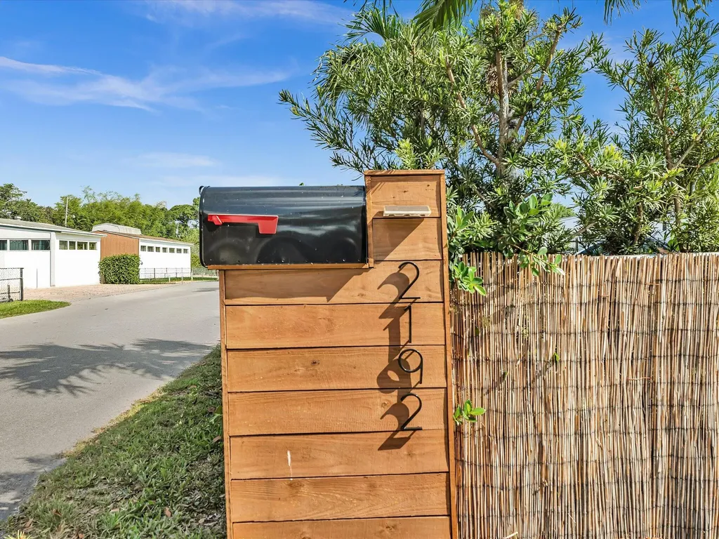 2192 Bonnie Drive West Palm Beach FL 33415