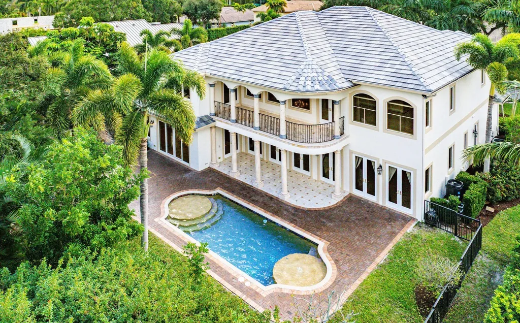4255 Gleneagles Drive Boynton Beach FL 33436