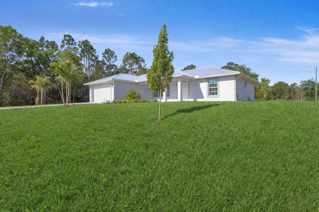 3393 NW 38th Avenue Okeechobee FL 34972