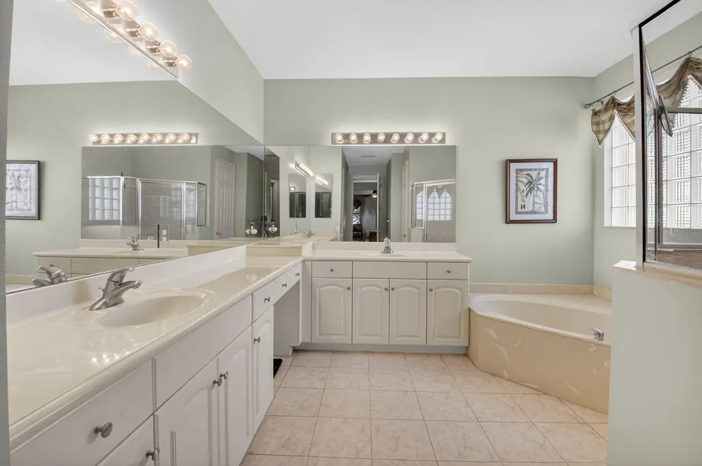 9571 Isles Cay Drive Delray Beach FL 33446