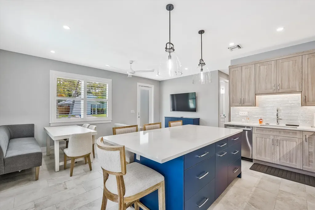 425 Hugh Street Jupiter FL 33458