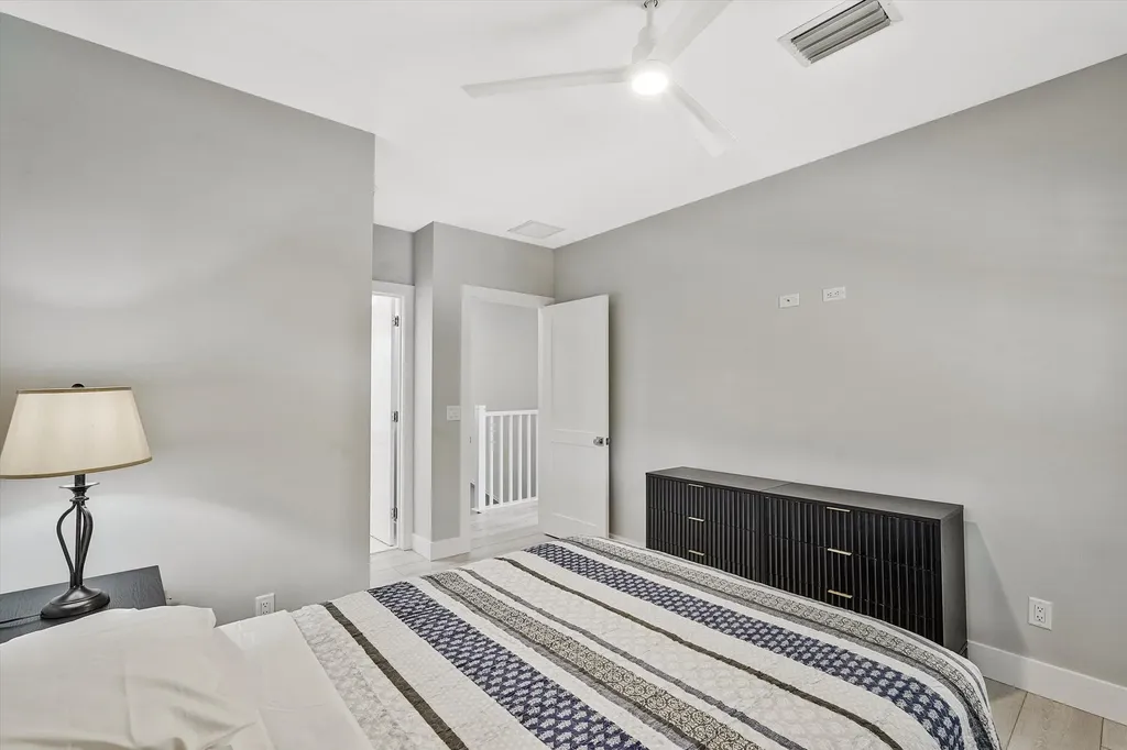 425 Hugh Street Jupiter FL 33458