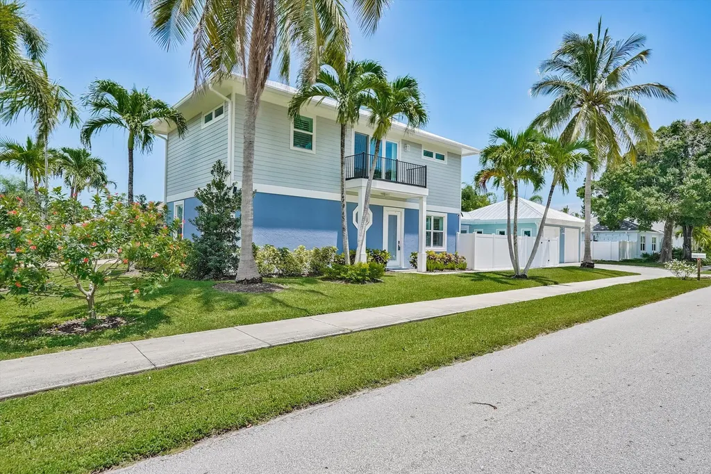 425 Hugh Street Jupiter FL 33458