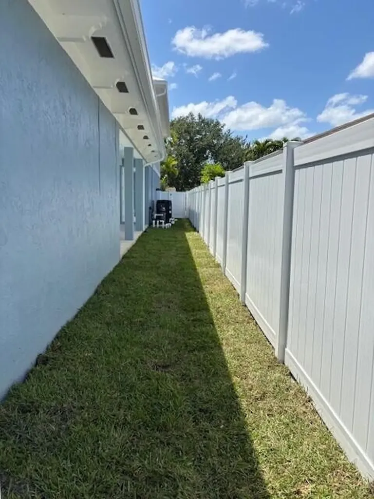 425 Hugh Street Jupiter FL 33458