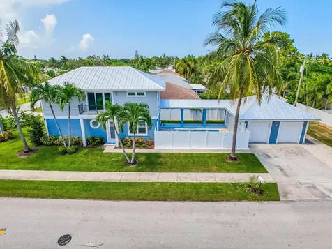 425 Hugh Street Jupiter FL 33458