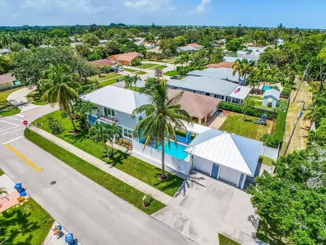 425 Hugh Street Jupiter FL 33458