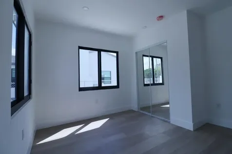 3040 NW 13th Avenue Miami FL 33142