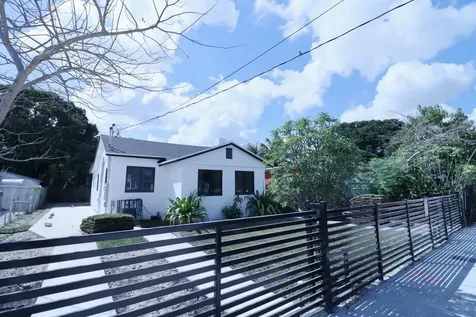 3040 NW 13th Avenue Miami FL 33142