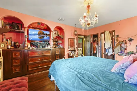 112 San Juan Drive Palm Springs FL 33461