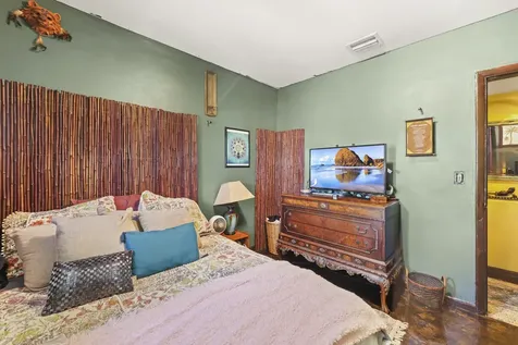 112 San Juan Drive Palm Springs FL 33461