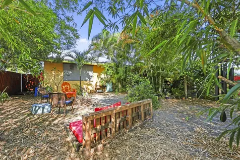 112 San Juan Drive Palm Springs FL 33461