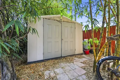 112 San Juan Drive Palm Springs FL 33461