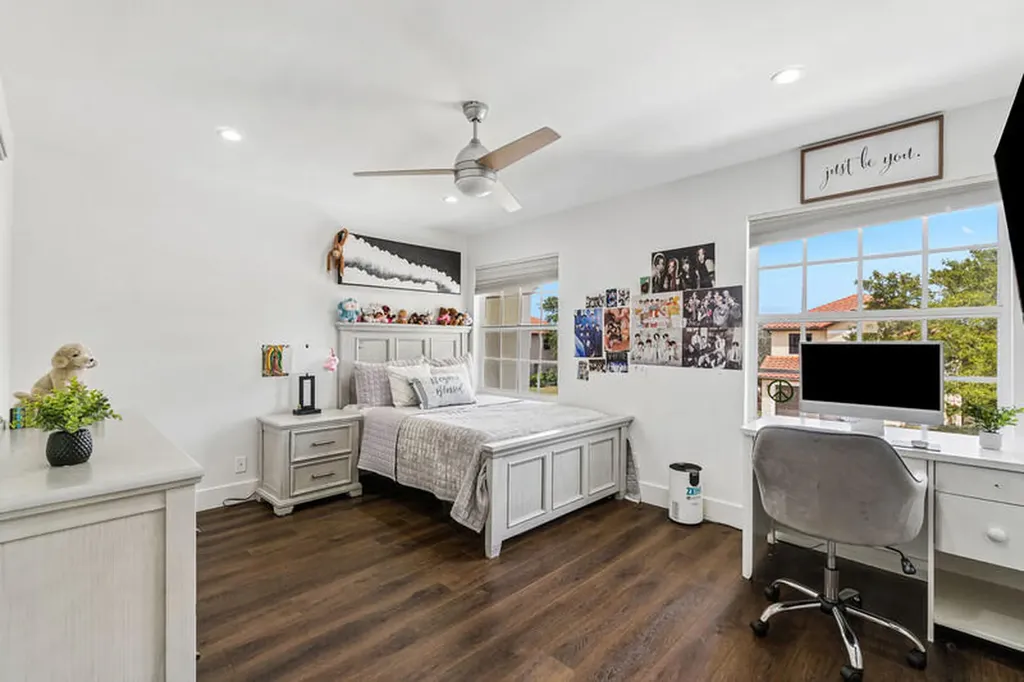 10904 La Salinas Circle Boca Raton FL 33428