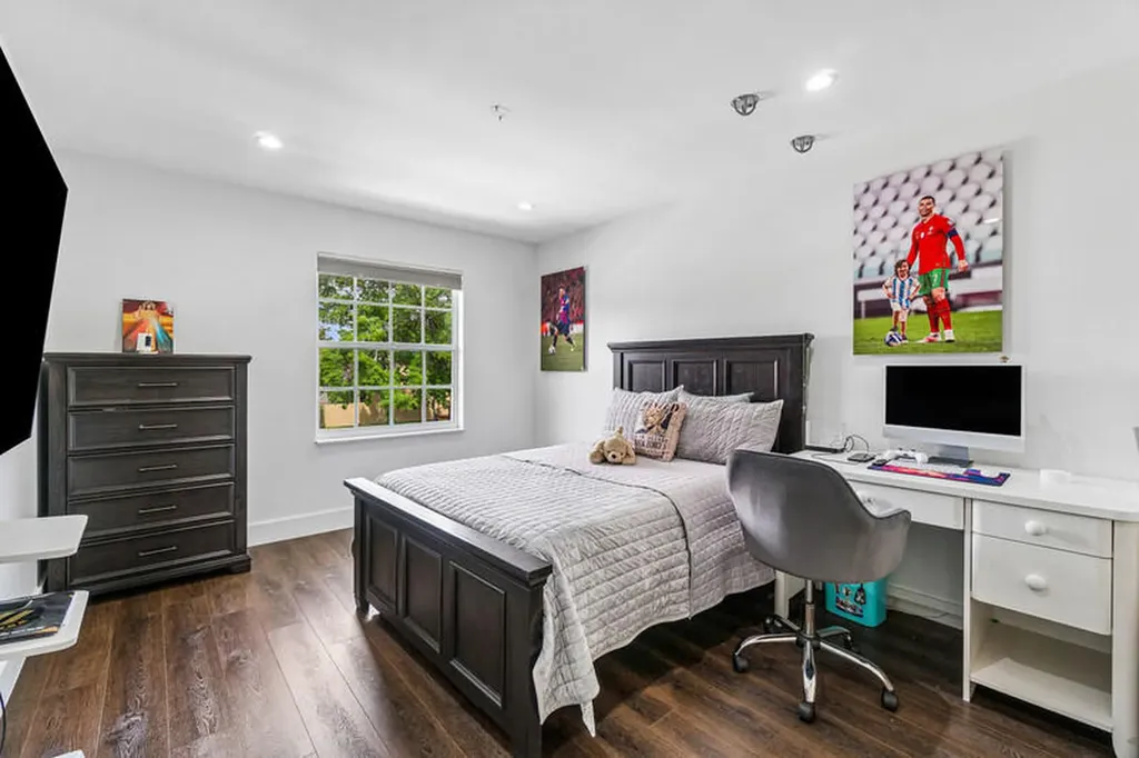 10904 La Salinas Circle Boca Raton FL 33428