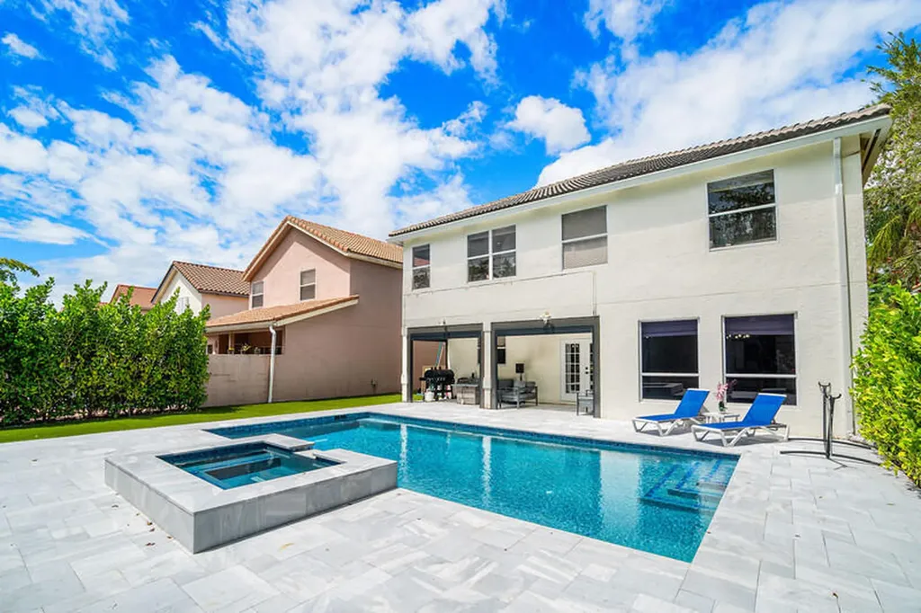 10904 La Salinas Circle Boca Raton FL 33428