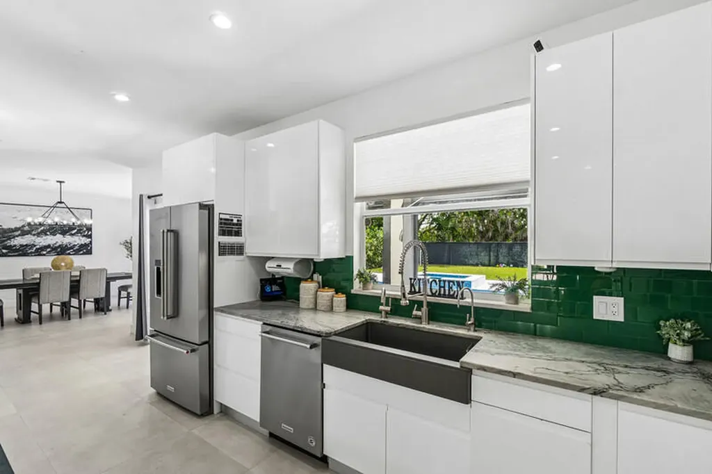 10904 La Salinas Circle Boca Raton FL 33428