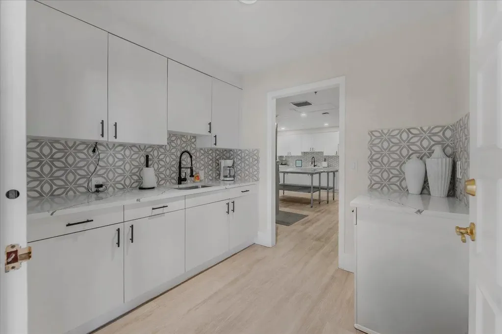6240 NW 24th Street Boca Raton FL 33434