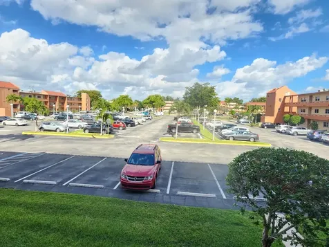 8842 W Mcnab Road Tamarac FL 33321