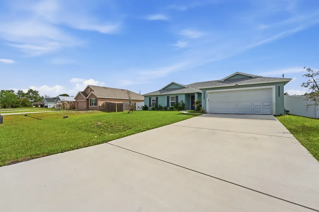1967 SW Beard Street Port St Lucie FL 34953