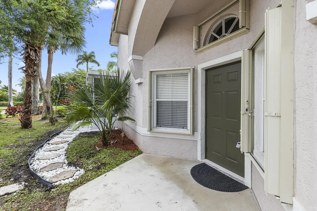 10633 Pelican Drive Wellington FL 33414