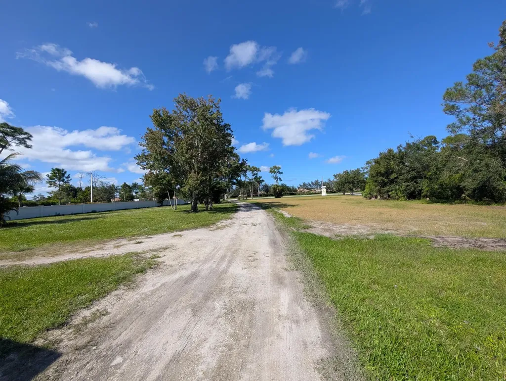 1500 SE Cove Road Stuart FL