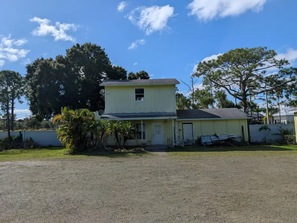 1500 SE Cove Road Stuart FL