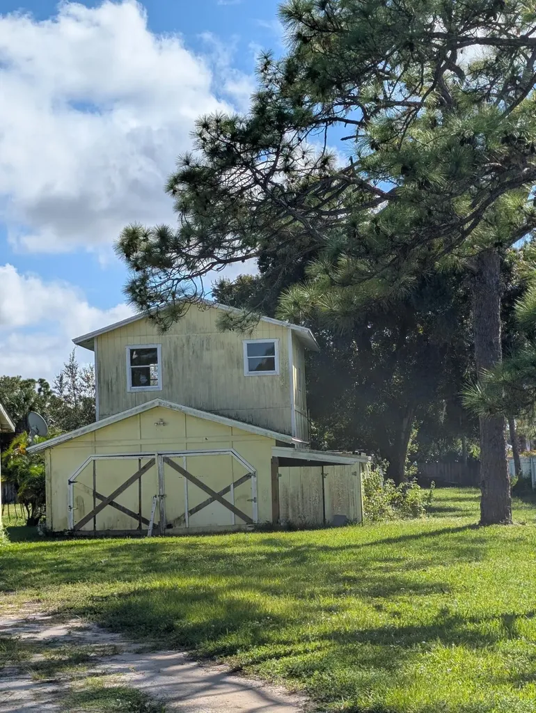 1500 SE Cove Road Stuart FL