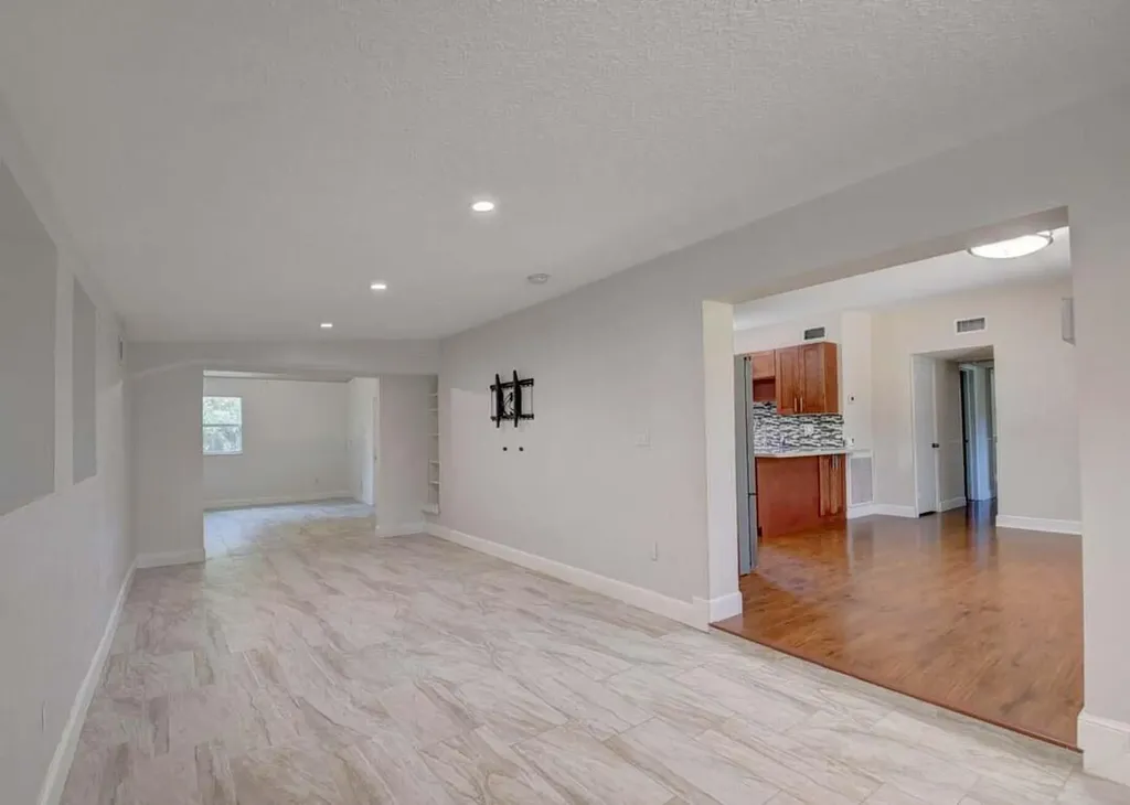612 Hibiscus Drive Royal Palm Beach FL 33411
