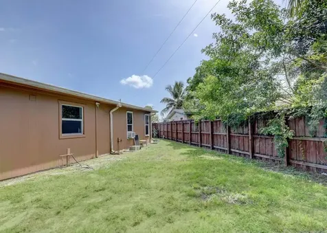 612 Hibiscus Drive Royal Palm Beach FL 33411