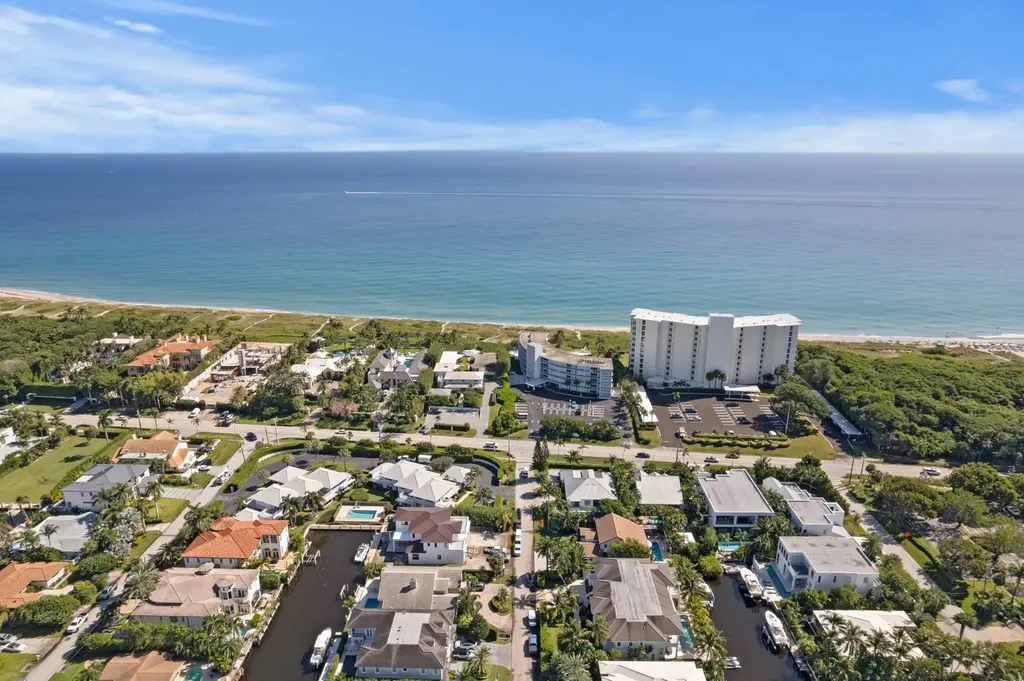 1050 Brooks Lane Delray Beach FL 33483