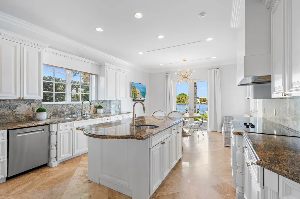 12864 S Shore Drive Palm Beach Gardens FL 33410