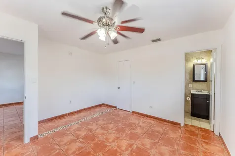 320 N 69th Way Hollywood FL 33024
