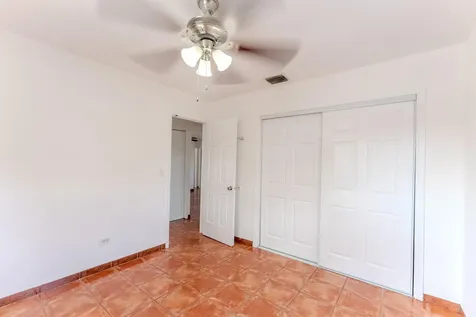 320 N 69th Way Hollywood FL 33024