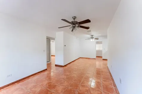 320 N 69th Way Hollywood FL 33024