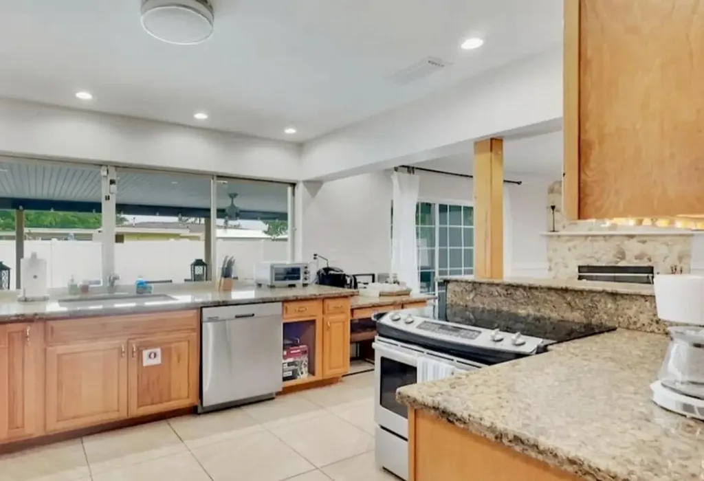 5940 NE 22nd Avenue Fort Lauderdale FL 33308