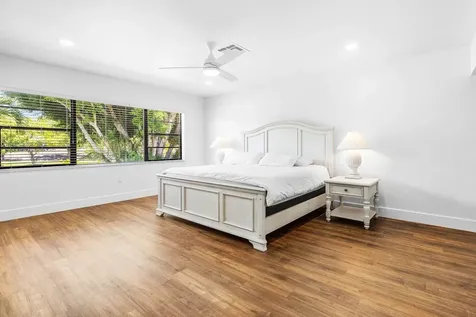 27 Stratford Lane W Boynton Beach FL 33436