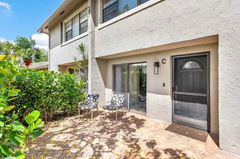 27 Stratford Lane W Boynton Beach FL 33436
