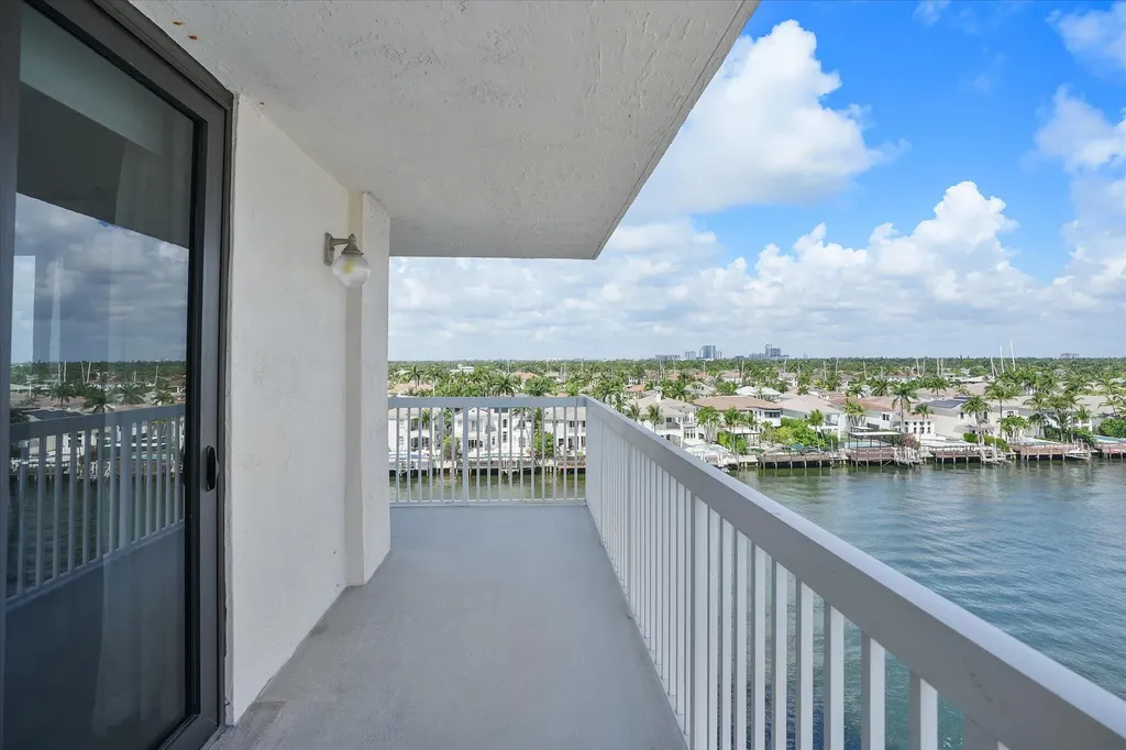 1500 S Ocean Drive Hollywood FL 33019