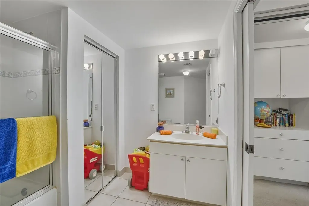 2105 Lavers Circle Delray Beach FL 33444