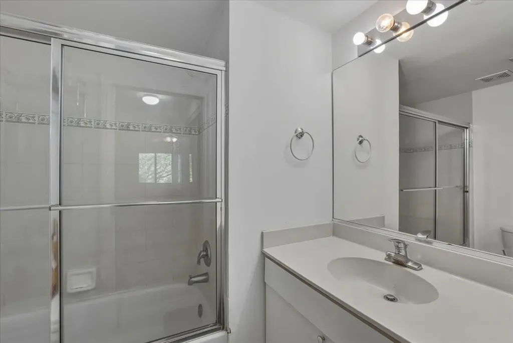 2105 Lavers Circle Delray Beach FL 33444