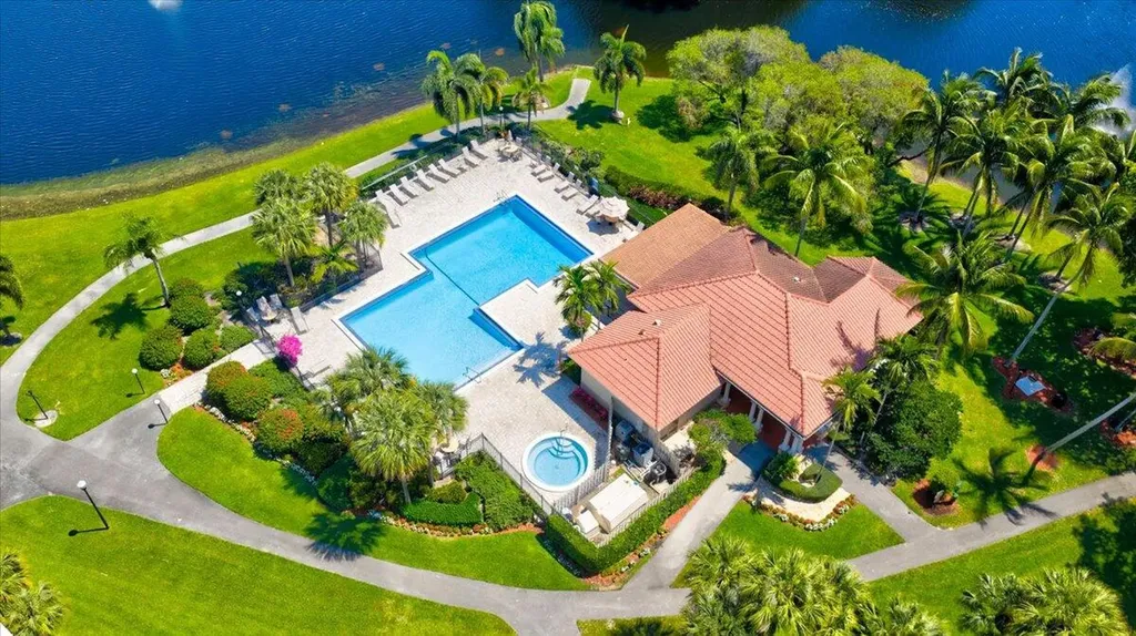 2105 Lavers Circle Delray Beach FL 33444