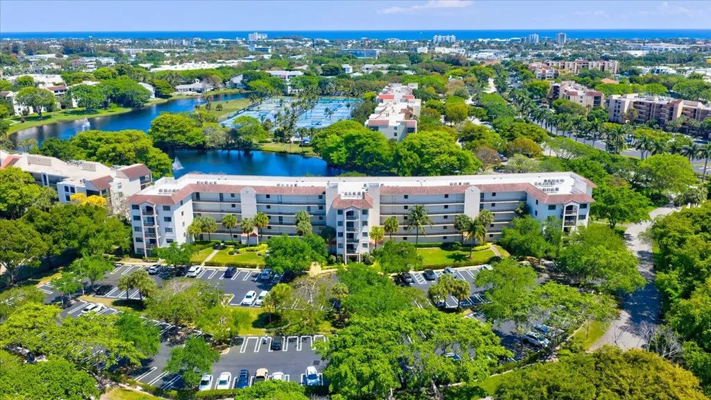 2105 Lavers Circle Delray Beach FL 33444